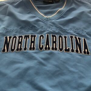 North Carolina Tar Heels Pullover Windbreaker Jacket w Pockets & Side Zipper 2XL